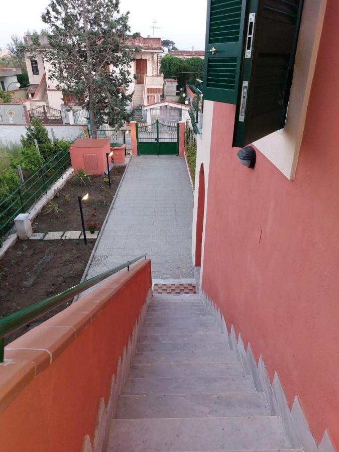 Esther Guest House Castel Volturno Eksteriør billede
