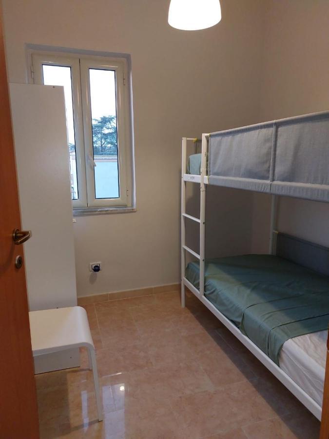Esther Guest House Castel Volturno Eksteriør billede